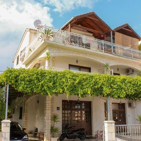 Apartments Hrabar Trogir Eksteriør bilde