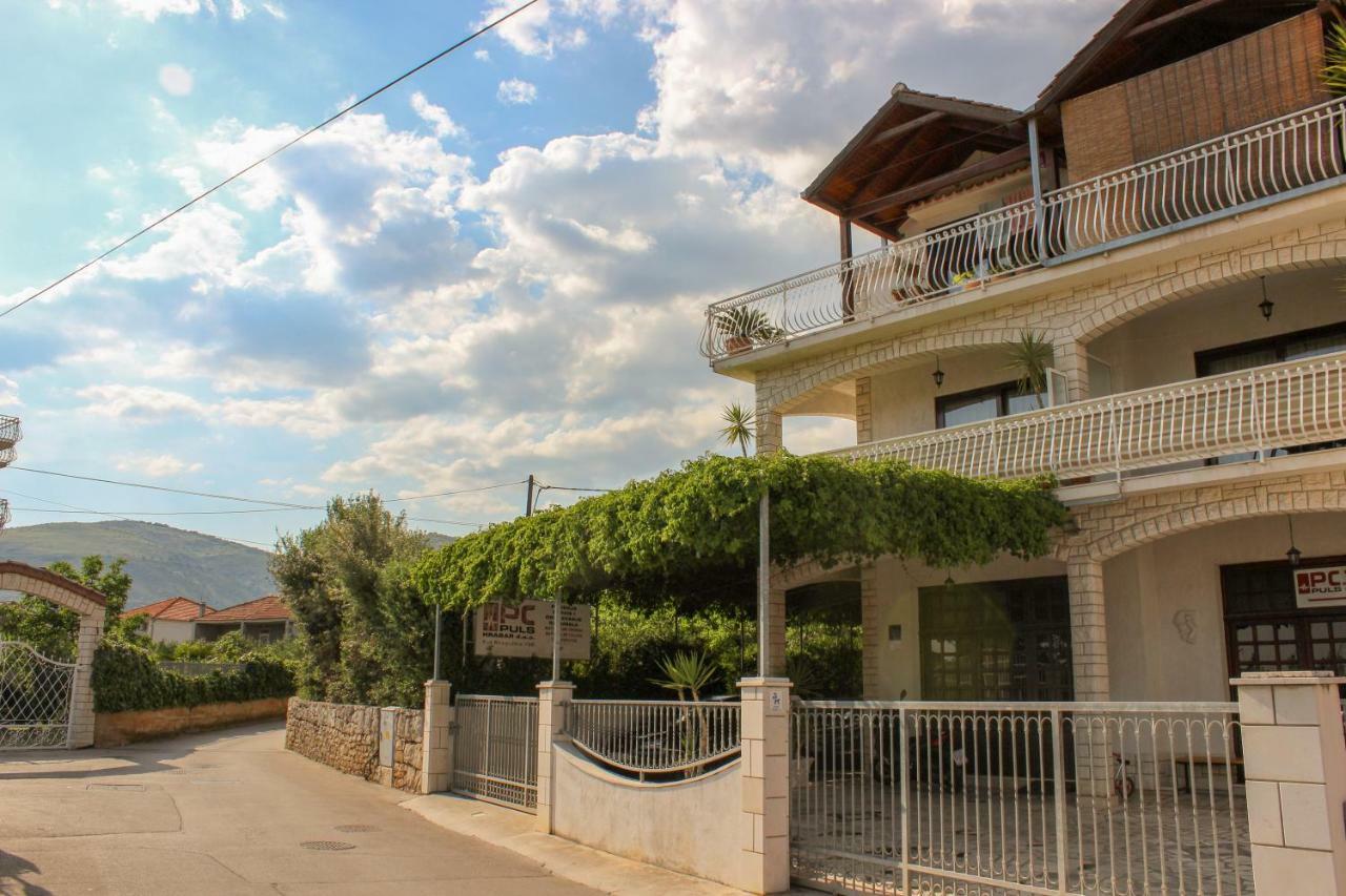 Apartments Hrabar Trogir Eksteriør bilde