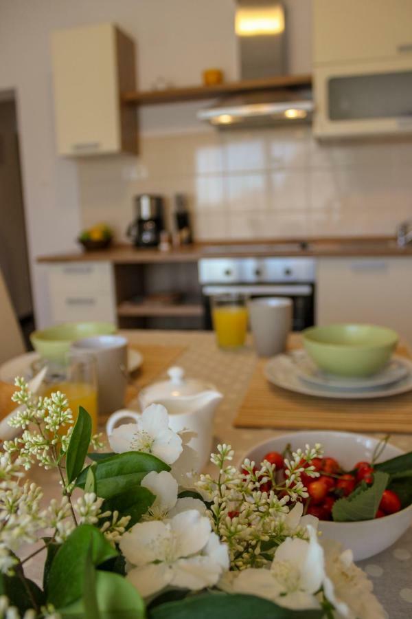 Apartments Hrabar Trogir Eksteriør bilde