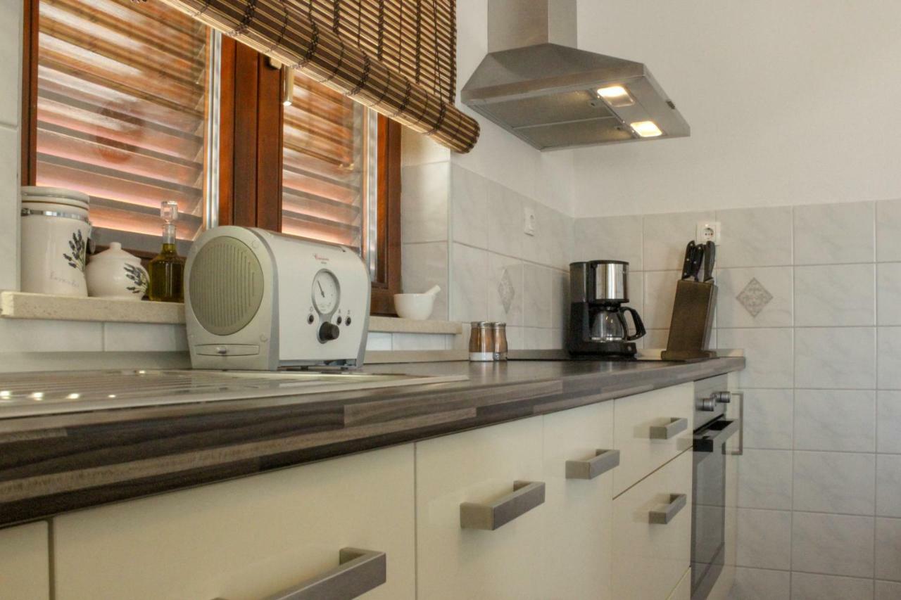 Apartments Hrabar Trogir Eksteriør bilde